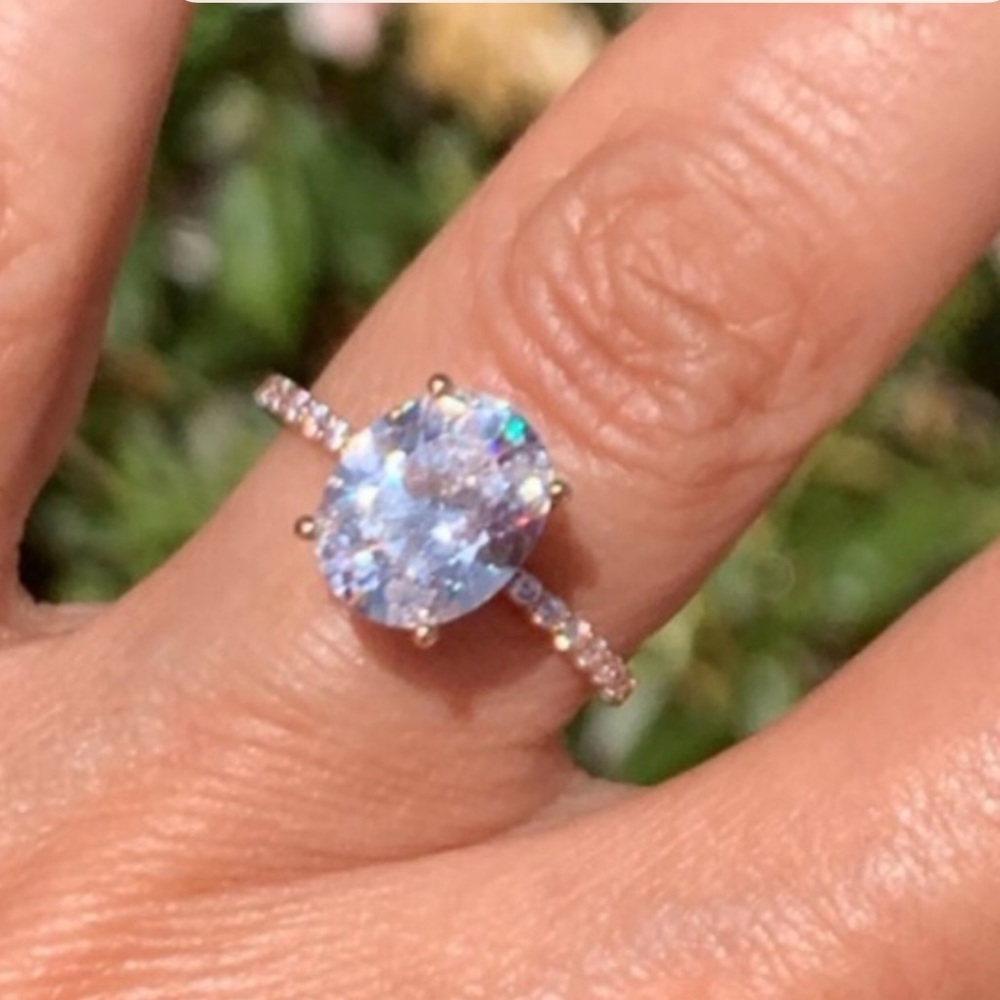 14K SOLID ROSE GOLD OVAL 2.5K ENGAGEMENT RING - Picture 3 of 11